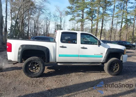 2011 Chevrolet Silverado 1500 Ls from USA, damaged, VIN 3GCPCREAXBG399753